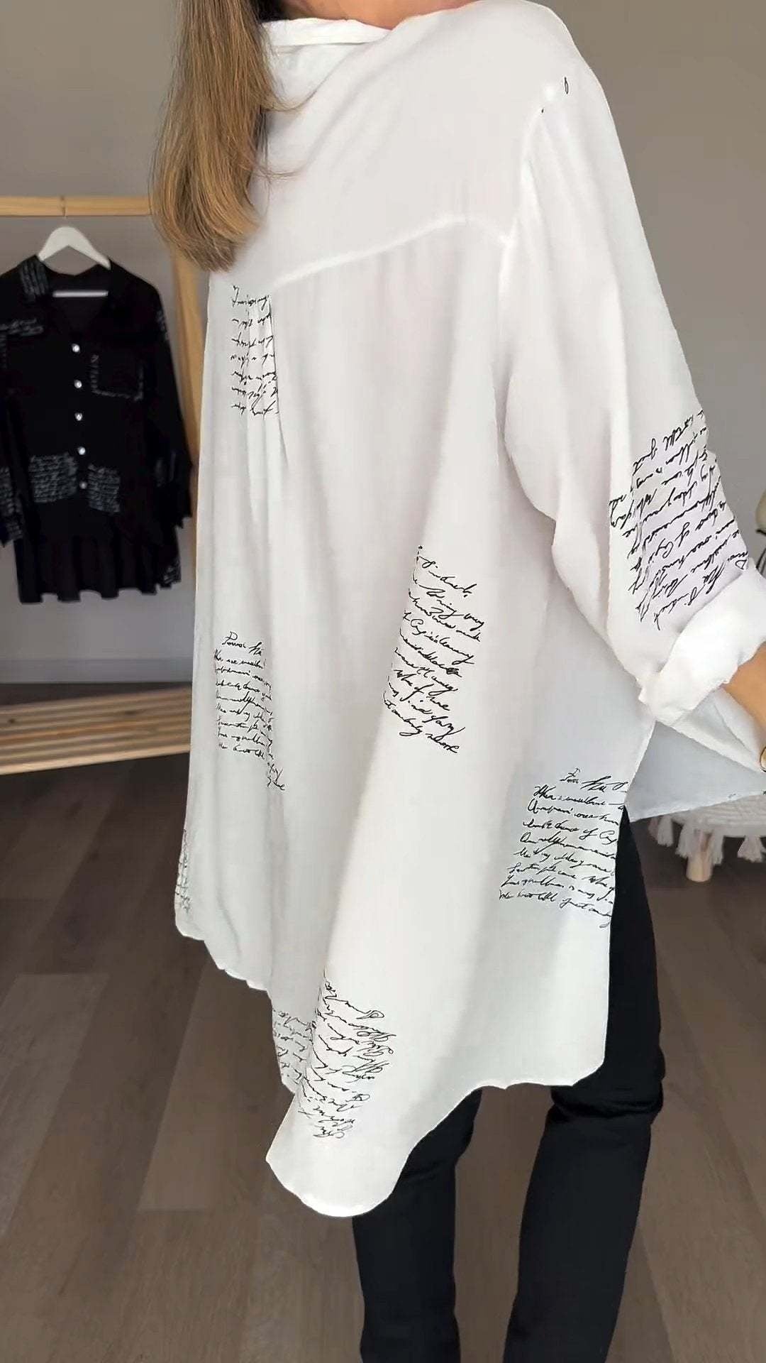 Sophie | Elegant Sommarblus – Konstnärliga och Moderna Inslag