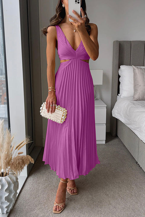 Caroline | Langes Plissiertes Kleid mit Ausschnitten – Moderne Eleganz 