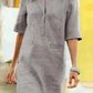 Flora | Rochie Dreaptă Cu Guler Fenduit – Simplitate Și Eleganță 