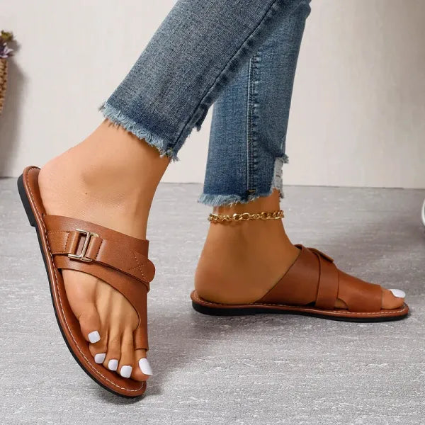 Louise | Sandaler med Kryssrem – Eleganse og Enkelhet for Sommeren 