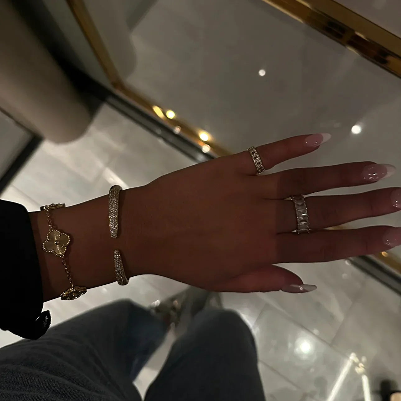 Melissa | Samenstelling Sieraden Klavertje – Elegantie En Geluk 