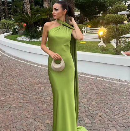 Jade | Dlhé a drapované večerné šaty 