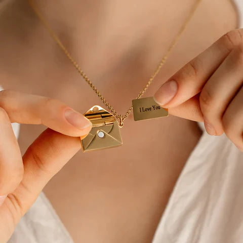 Léna | Sieraad Geheime Brief – Ketting of Sleutelhanger 
