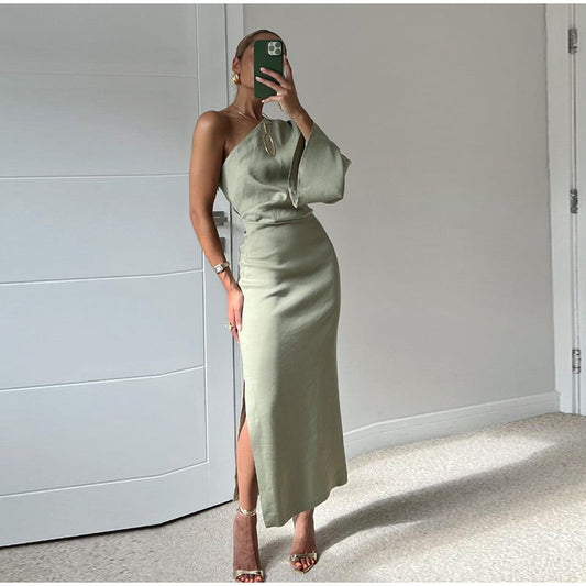 Yassmine | Robe Longue Une Manche – Glamour Subtil Et Charme Urbain