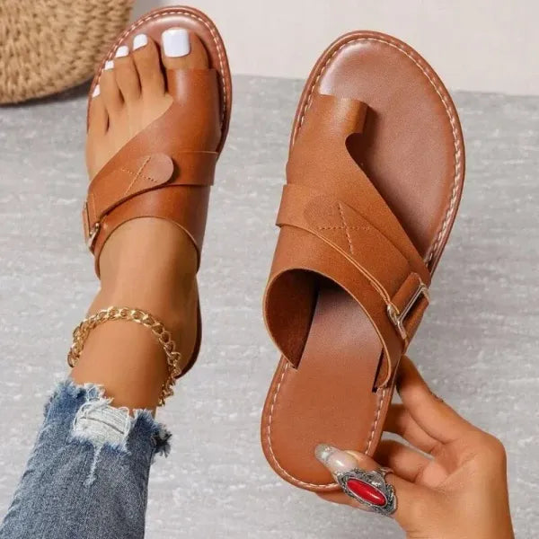 Louise | Sandaler med Kryssrem – Eleganse og Enkelhet for Sommeren 