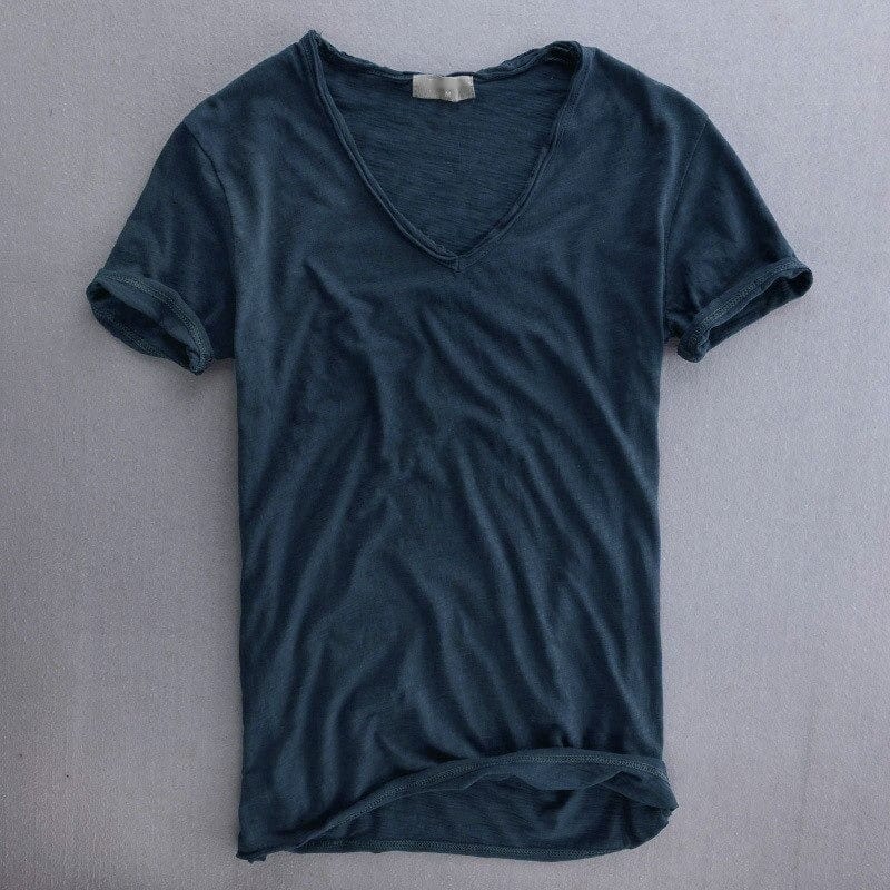 ロバート | メンズTシャツ Vネック – ミニマリストで時代を超えたスタイル 