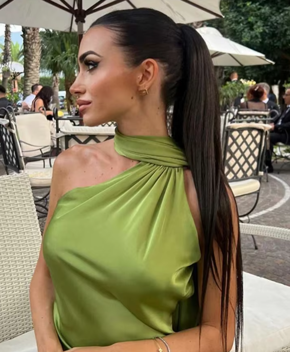 Jade | Dlhé a drapované večerné šaty 
